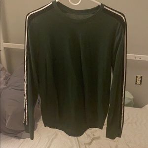 hollister green long sleeve with white lettering